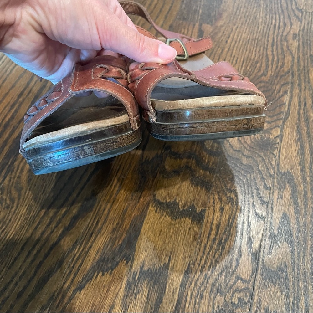 Women's Leather Sandals - Picture 6 of 8